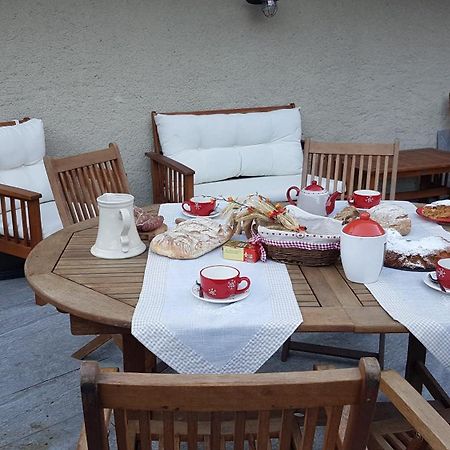 Maison Julie-Lungo La Via Francigena Etroubles Ngoại thất bức ảnh