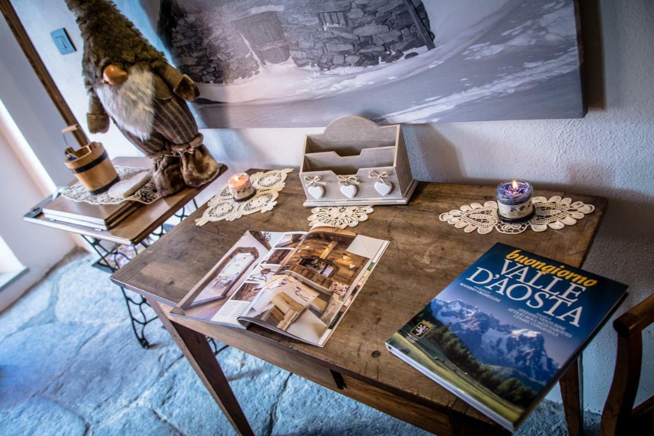 Maison Julie-Lungo La Via Francigena Etroubles Ngoại thất bức ảnh