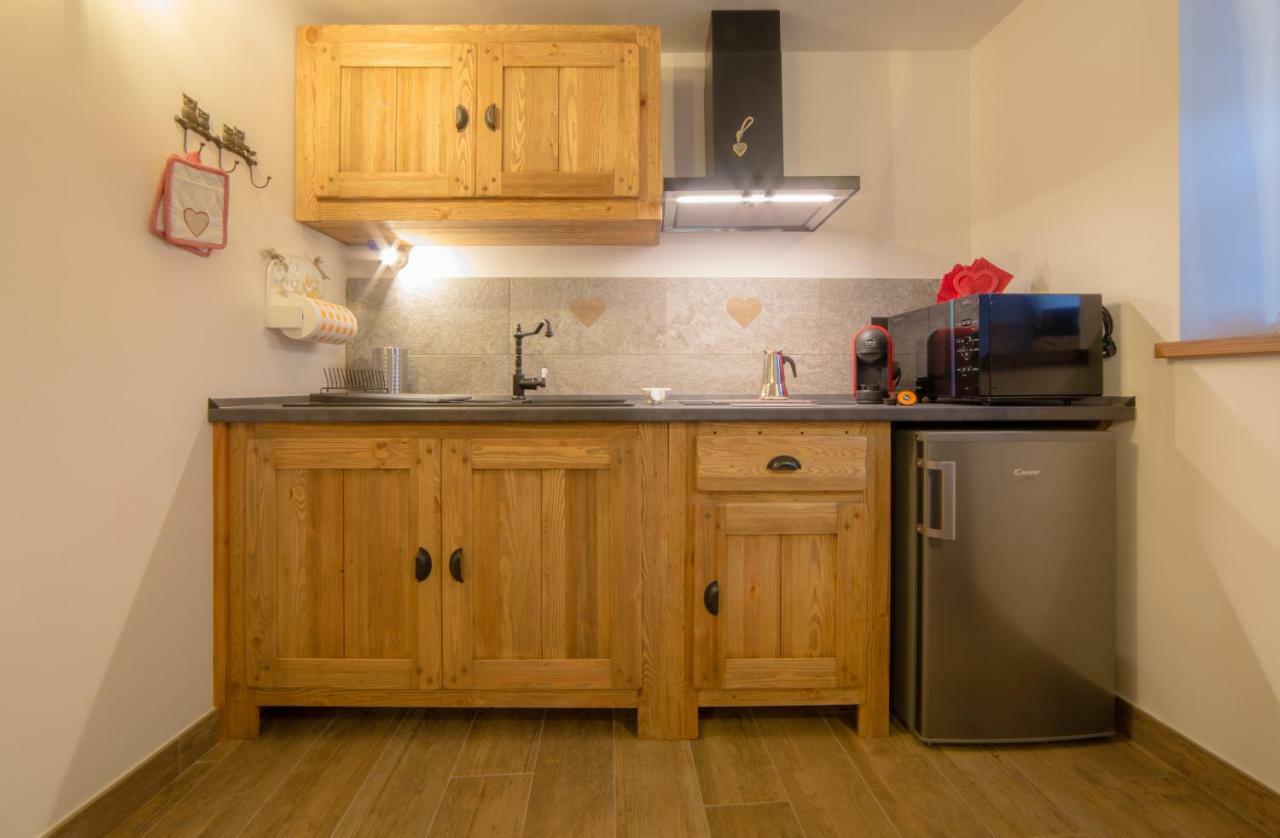 Maison Julie-Lungo La Via Francigena Etroubles Ngoại thất bức ảnh