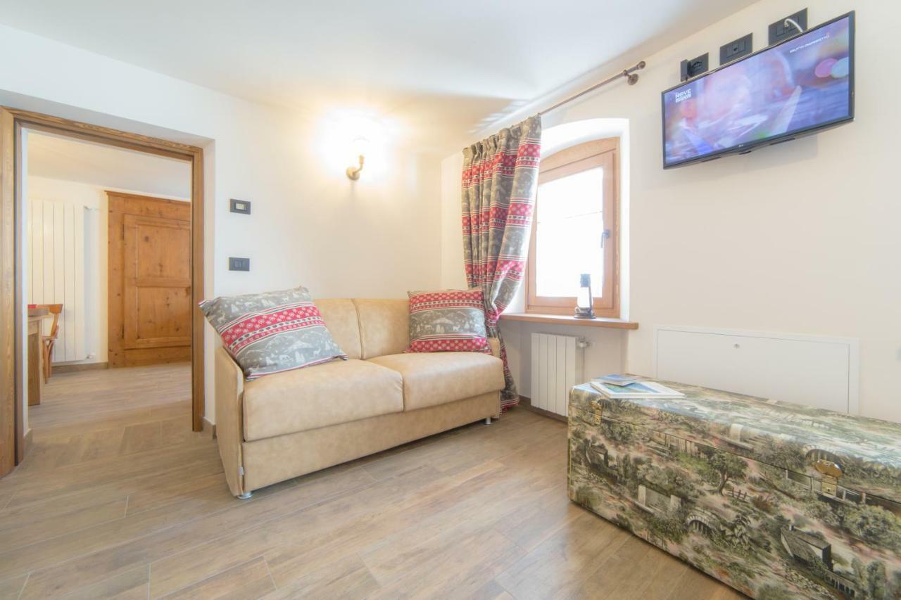 Maison Julie-Lungo La Via Francigena Etroubles Ngoại thất bức ảnh