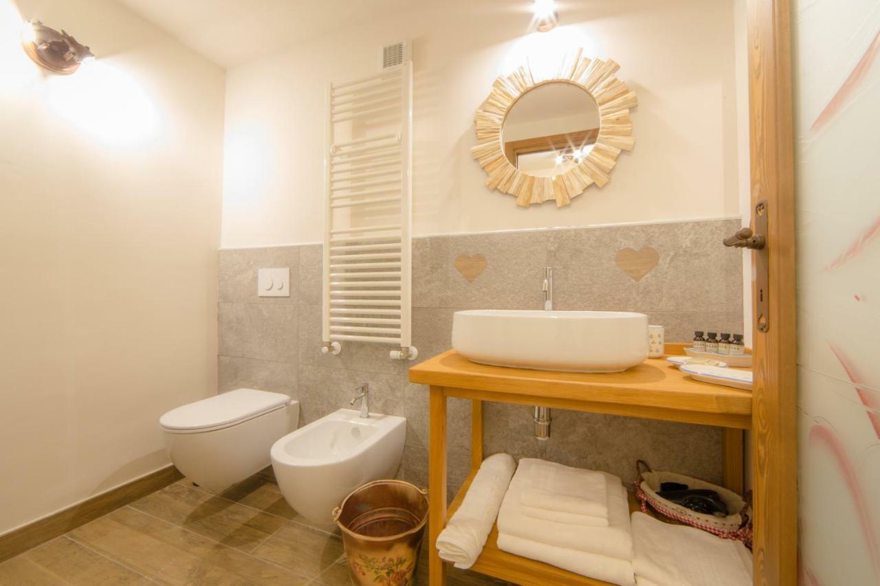 Maison Julie-Lungo La Via Francigena Etroubles Ngoại thất bức ảnh